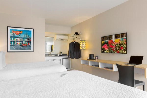 The Thunderbird Inn image 8